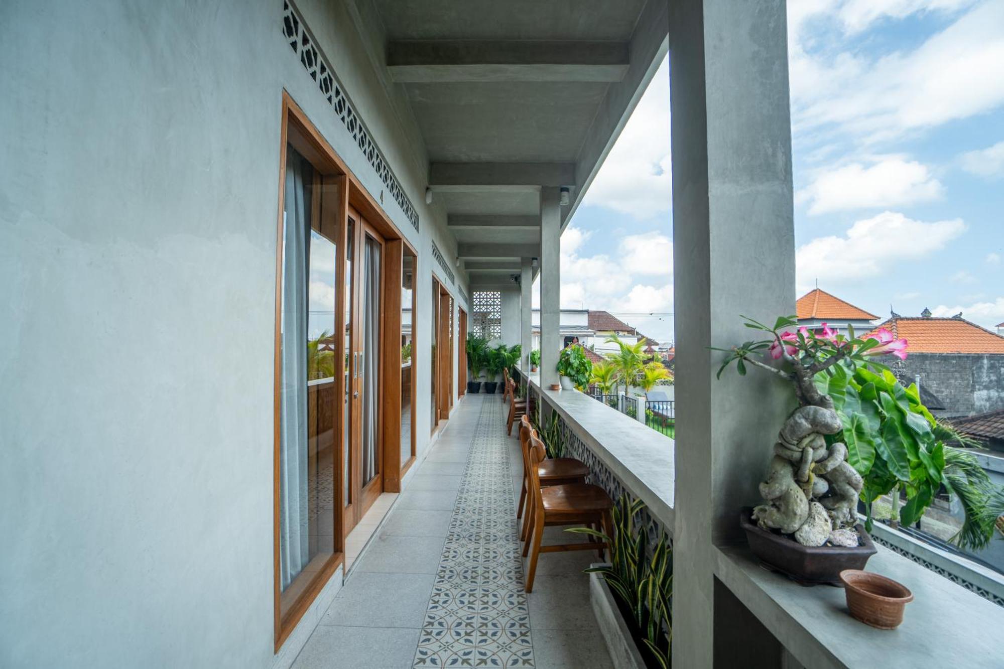 The Breeze Stay And Surf Canggu  Exterior photo